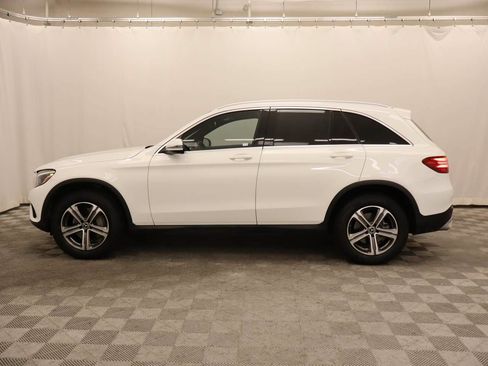 Used 2018 Mercedes-Benz GLC 300 4MATIC image 2