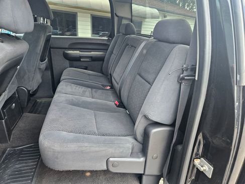 Used 2008 Chevrolet Silverado 2500 LT w/ 1LT Convenience Package AWD/4WD image 15