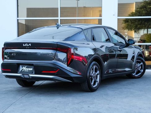 Used 2025 Kia K4 FWD image 9