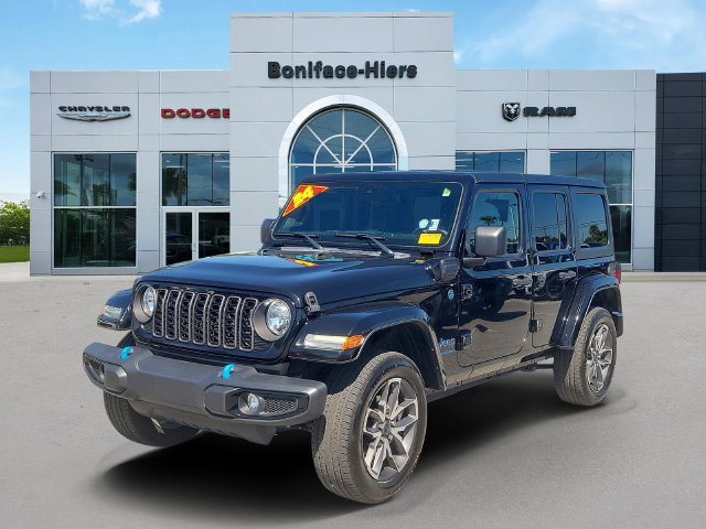 Used 2024 Jeep Wrangler Unlimited AWD/4WD image 2