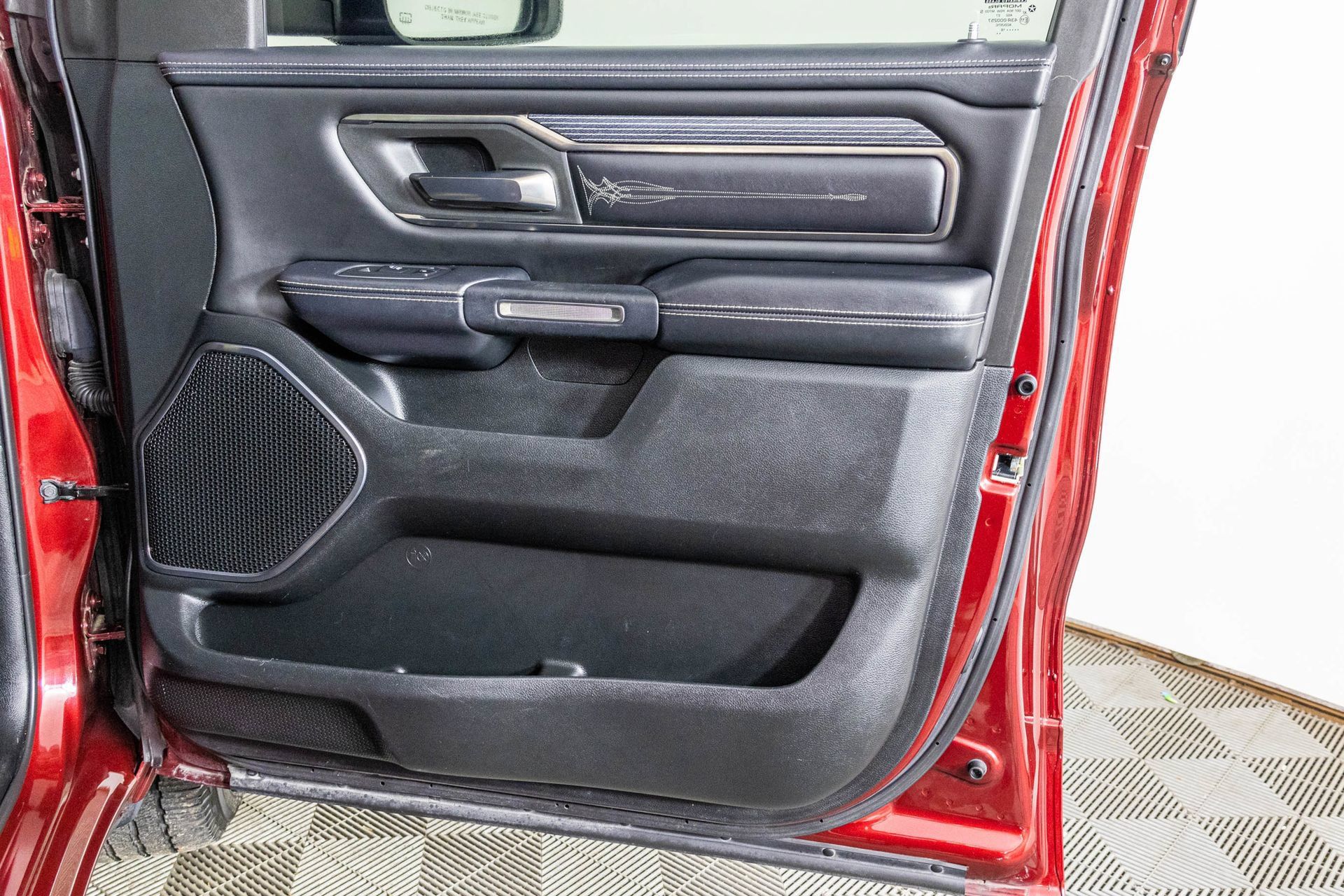 Used 2019 RAM 1500 Limited w/ Advanced Safety Group AWD/4WD image 51