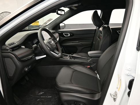 New 2026 Jeep Compass Trailhawk image 11