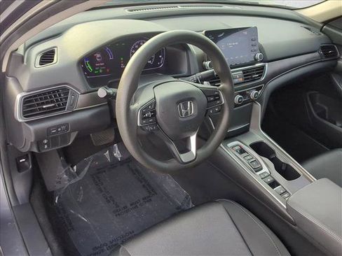 Used 2019 Honda Accord Hybrid image 9