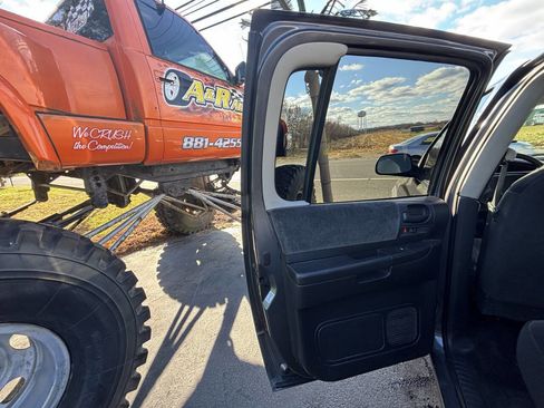 Used 2004 Dodge Dakota SLT w/ Chrome Appearance Group image 21