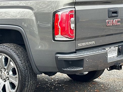 Used 2018 GMC Sierra 1500 Denali w/ Denali Ultimate Package image 8