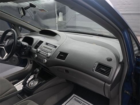 Used 2010 Honda Civic DX-VP image 10