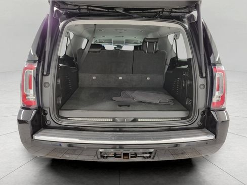 Used 2019 GMC Yukon XL Denali image 16