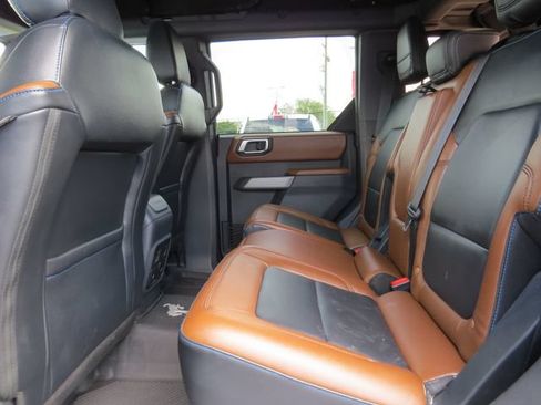 Used 2021 Ford Bronco Outer Banks AWD/4WD image 13