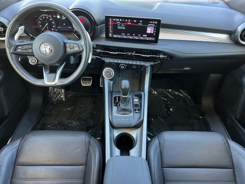 Used 2024 Alfa Romeo Tonale Veloce AWD/4WD image 4