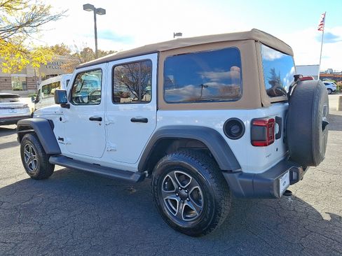 Used 2020 Jeep Wrangler Unlimited Sport image 4