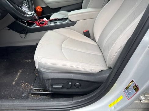 Used 2019 Hyundai Sonata SEL w/ Tech Package 02 FWD image 7