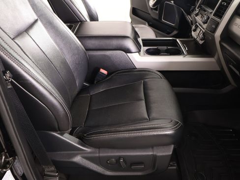 Used 2020 Ford F350 Lariat image 14