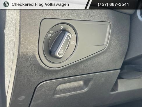 Used 2019 Volkswagen Tiguan SEL w/ 3rd Row Seat Package AWD/4WD image 20