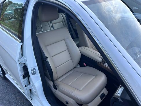 Used 2012 Mercedes-Benz E 350 Sedan image 70