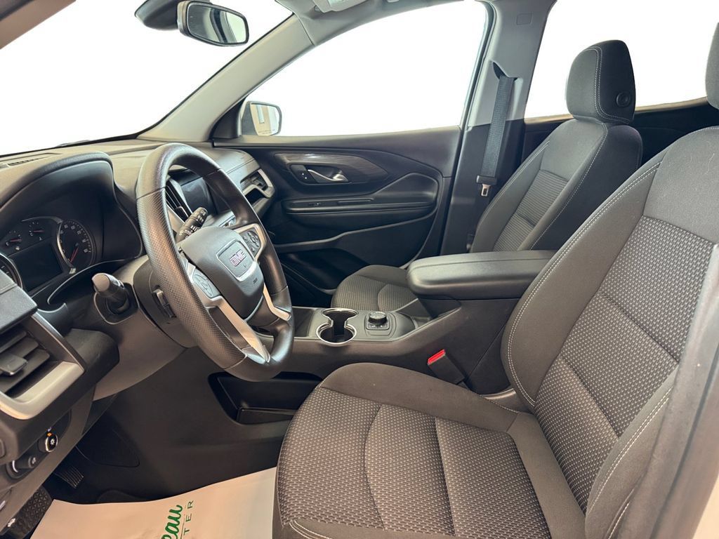 Used 2024 GMC Terrain SLE AWD/4WD image 10