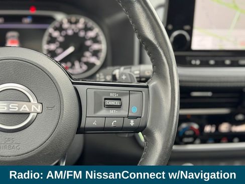 Used 2023 Nissan Rogue SL w/ SL Premium Package image 12