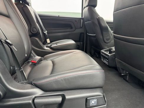 Used 2023 Honda Odyssey Sport image 32