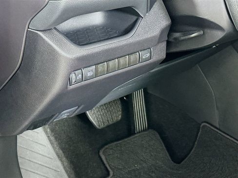 Certified 2025 Toyota RAV4 XLE w/ Convenience Package FWD image 10