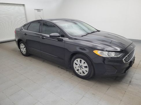Used 2019 Ford Fusion S image 11
