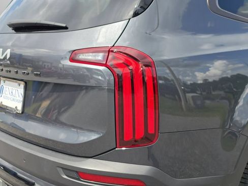 Used 2022 Kia Telluride EX w/ EX Premium Package AWD/4WD image 41