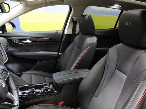 Certified 2023 Buick Envision Essence w/ Sport Touring Package image 20