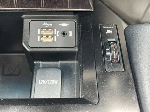 Used 2021 Lexus GX 460 Premium w/ Premium Package AWD/4WD image 38