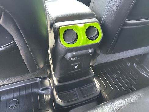 Used 2021 Jeep Wrangler Unlimited Sahara image 20