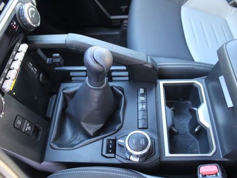 Used 2025 Toyota Tacoma TRD Off-Road w/ TRD Off Road Upgrade Package image 25