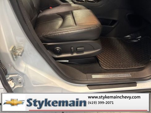 Used 2017 GMC Acadia Limited SLT image 25