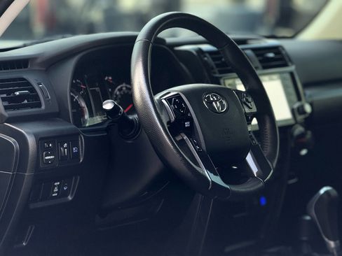 Used 2022 Toyota 4Runner TRD Off-Road image 11