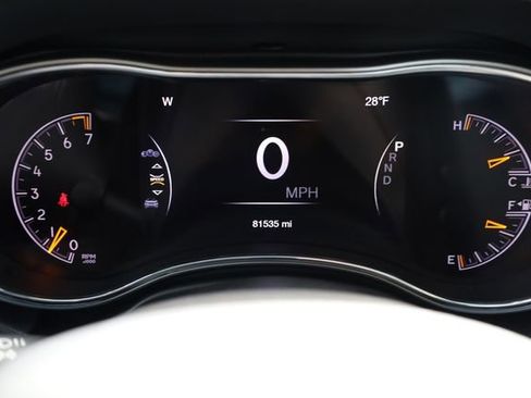 Used 2020 Jeep Grand Cherokee Altitude image 16