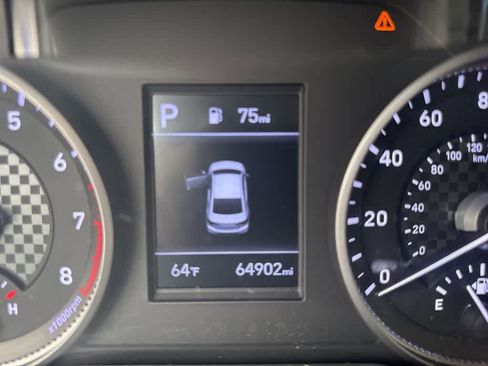 Used 2020 Hyundai Elantra SEL FWD image 11