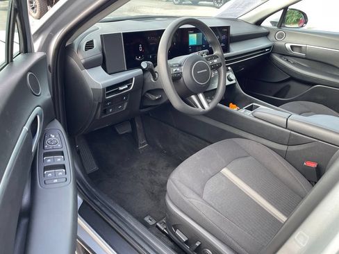 Used 2025 Hyundai Sonata SEL FWD image 5