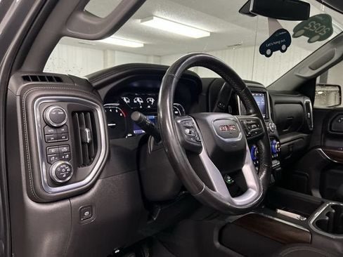 Certified 2022 GMC Sierra 1500 SLT w/ SLT Premium Package AWD/4WD image 10