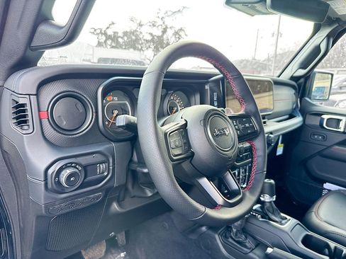 New 2026 Jeep Wrangler Unlimited Rubicon 392 w/ Quick Order Package 27X Moab AWD/4WD image 9