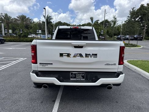 Used 2025 RAM 1500 Big Horn AWD/4WD image 2