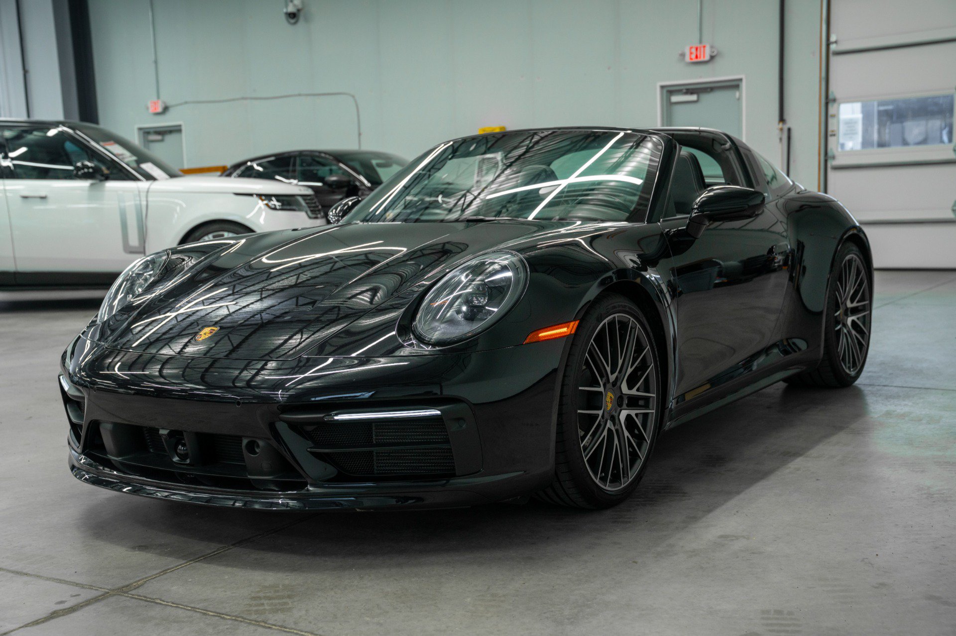 Used 2024 Porsche 911 Targa 4 w/ Sport Package AWD/4WD image 5