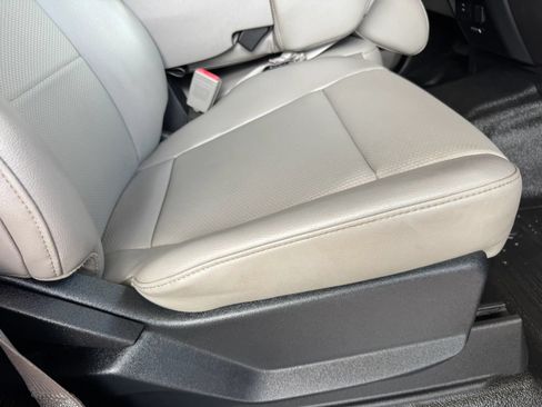 Used 2018 Ford F250 XL w/ STX Appearance Package AWD/4WD image 29