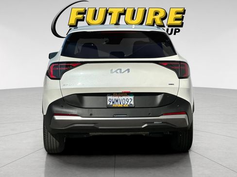 Used 2026 Kia Sportage LX FWD image 5