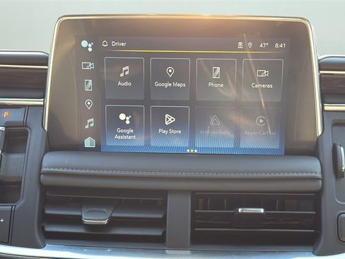 Used 2024 Chevrolet Tahoe Z71 w/ Luxury Package image 21