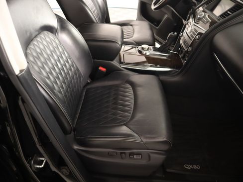 Used 2018 INFINITI QX80 4WD w/ Deluxe Technology Package image 15