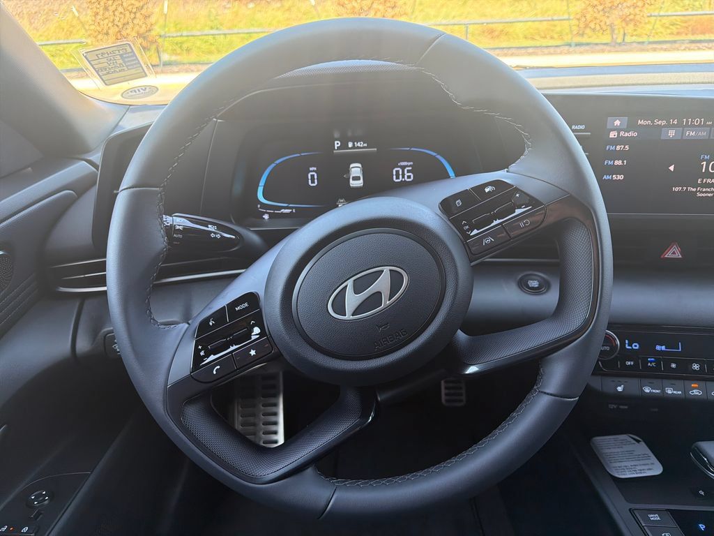New 2026 Hyundai Elantra SEL Sport FWD image 24