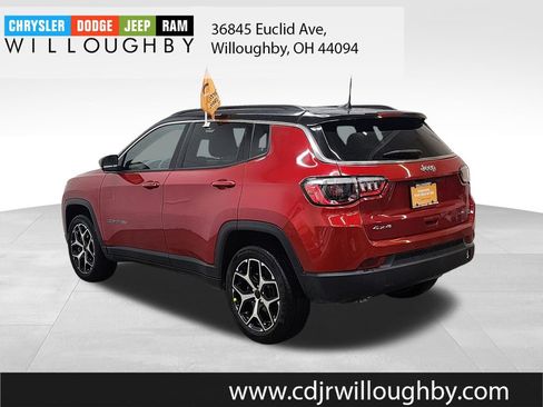 Certified 2025 Jeep Compass Limited image 6