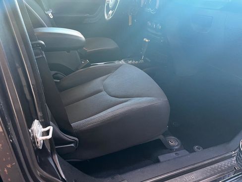 Used 2014 Jeep Wrangler Unlimited Sport w/ Quick Order Package 24S image 15