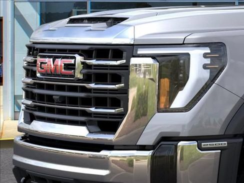 New 2026 GMC Sierra 2500 SLE w/ SLE Value Package; AWD/4WD image 13