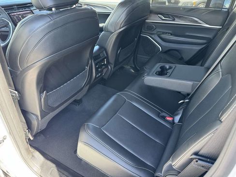 Used 2023 Jeep Grand Cherokee 4WD 4xe w/ Luxury Tech Group II image 23