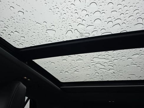 Used 2023 Ford Explorer XLT w/ Equipment Group 202A image 20