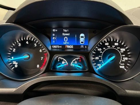 Used 2018 Ford Escape Titanium FWD image 22