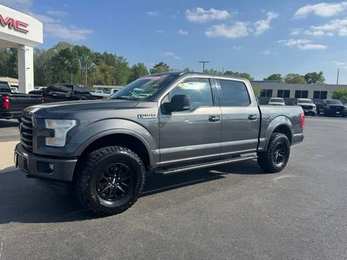 Used 2017 Ford F150 XLT w/ Equipment Group 302A Luxury image 2