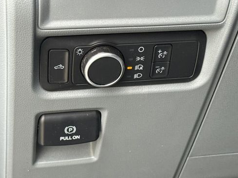 Used 2022 Ford F150 XL image 22